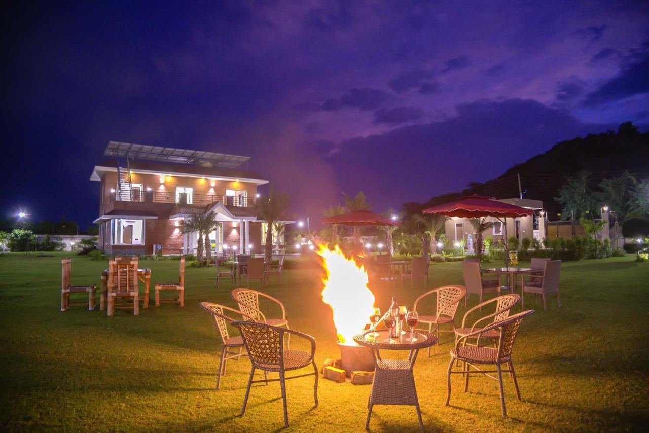 Stayvista At Hillside Paradise Dhauj Zewnętrze zdjęcie