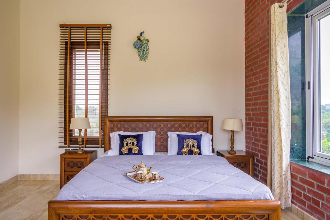 Stayvista At Hillside Paradise 4Bhk Lavish House In Delhi Dhauj Zewnętrze zdjęcie